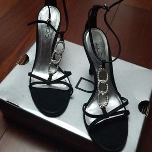 Aldo Sandals